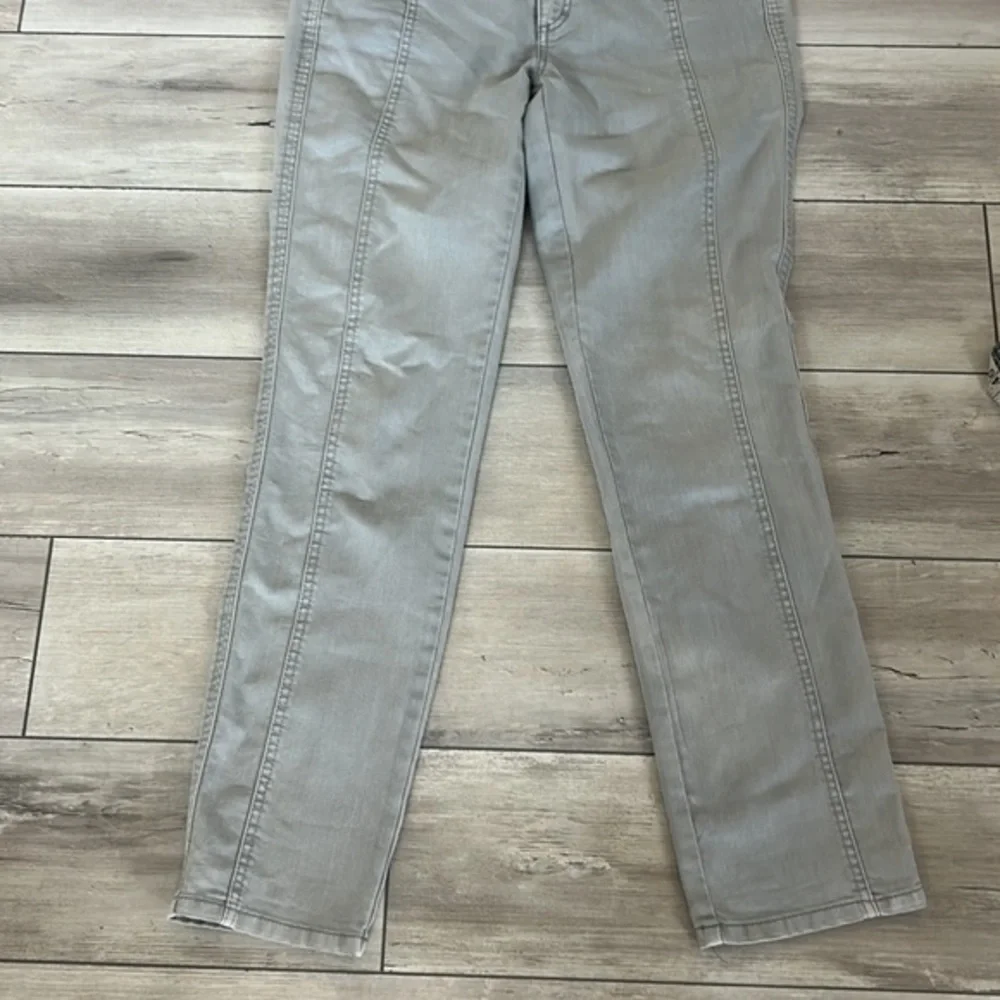 WHBM slim ankle jeans in gray size 4